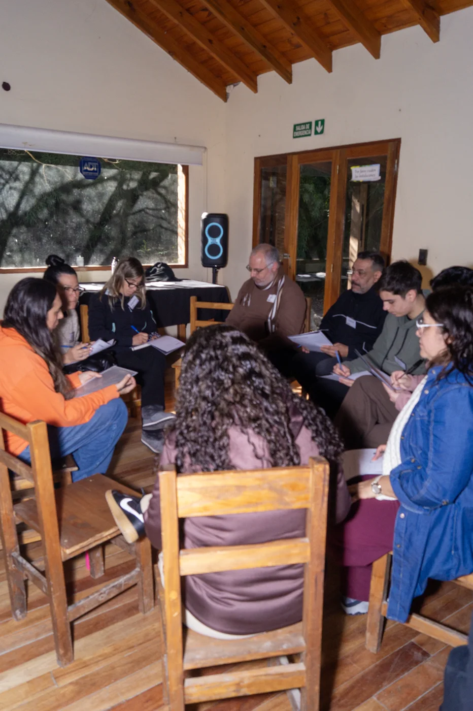 Encuentro grupal. Fotografía real de una edición anterior de UMBRAL.